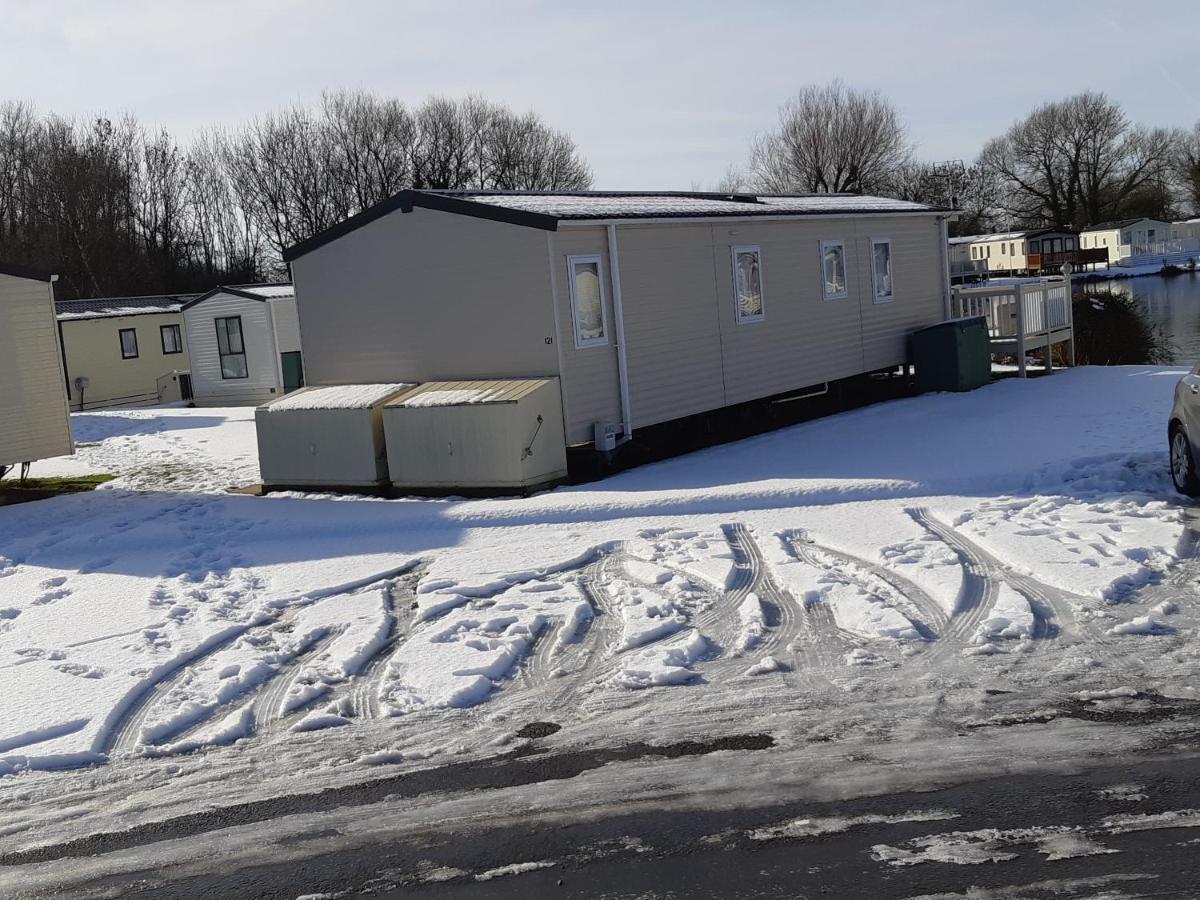 הוילה סירנססטר Caravan In The Cotswolds מראה חיצוני תמונה