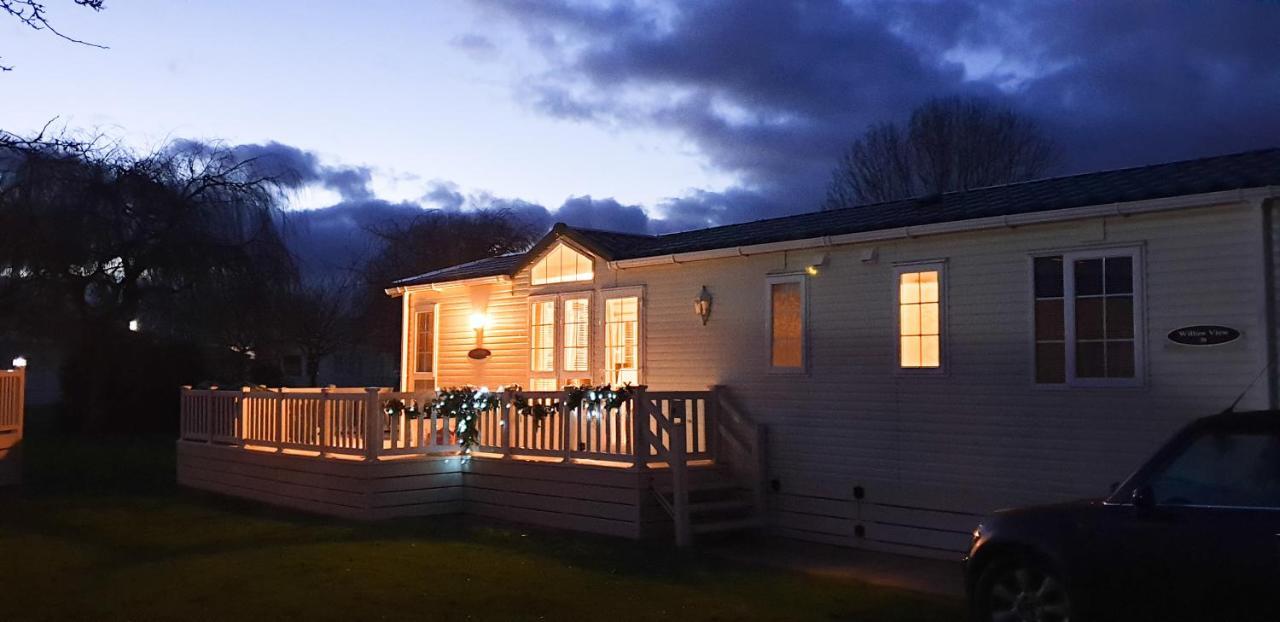 הוילה סירנססטר Caravan In The Cotswolds מראה חיצוני תמונה