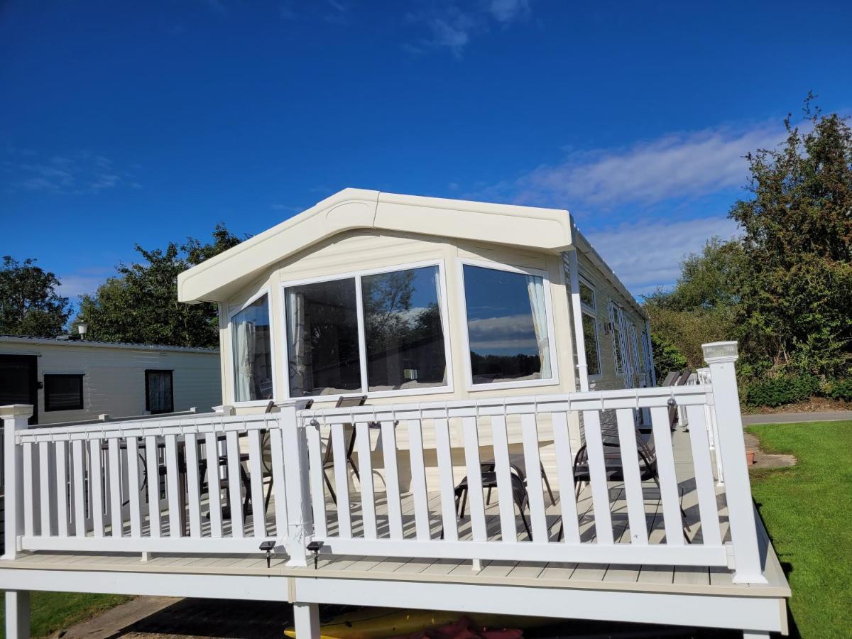 הוילה סירנססטר Caravan In The Cotswolds חדר תמונה