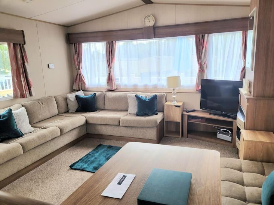 הוילה סירנססטר Caravan In The Cotswolds מראה חיצוני תמונה