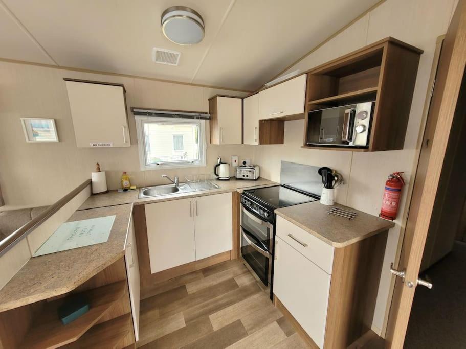 הוילה סירנססטר Caravan In The Cotswolds מראה חיצוני תמונה