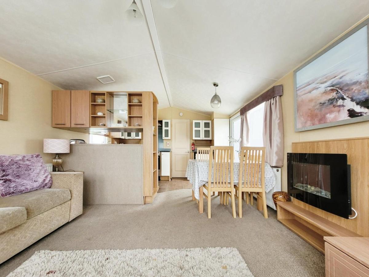 הוילה סירנססטר Caravan In The Cotswolds מראה חיצוני תמונה