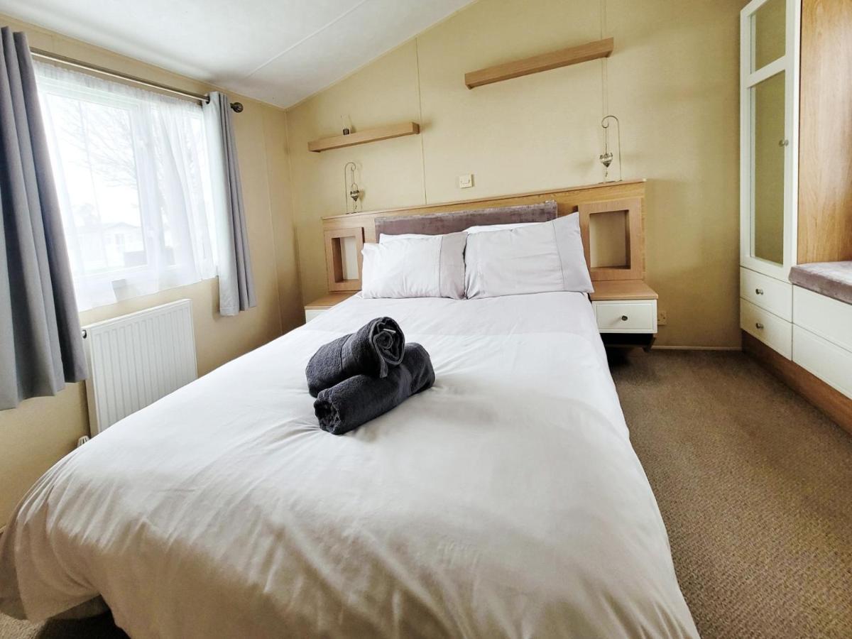 הוילה סירנססטר Caravan In The Cotswolds מראה חיצוני תמונה
