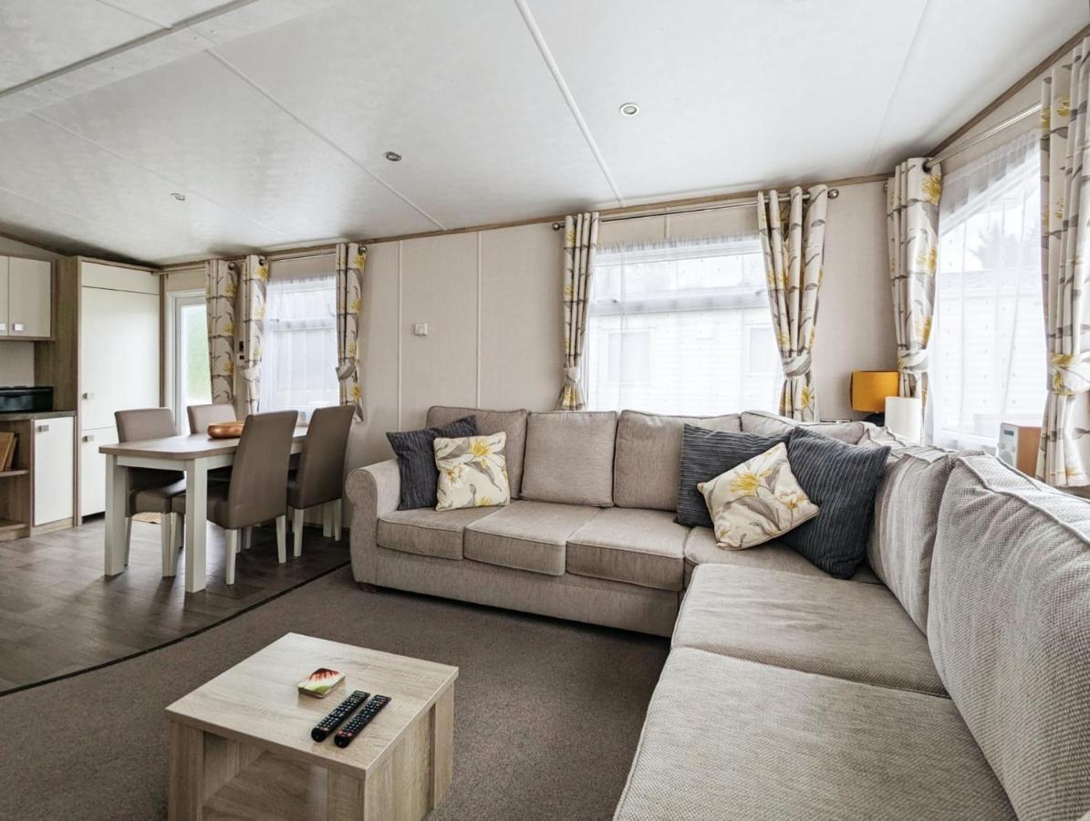 הוילה סירנססטר Caravan In The Cotswolds מראה חיצוני תמונה